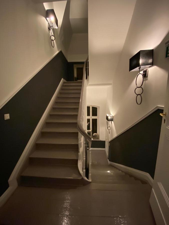 Lili Living Hotel Ратинген Екстериор снимка